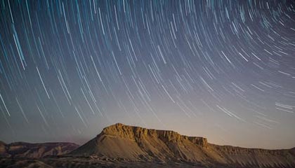 开云体育-飞跃巅峰！FLY力克WBG，Uzi绝境逆转再现传奇