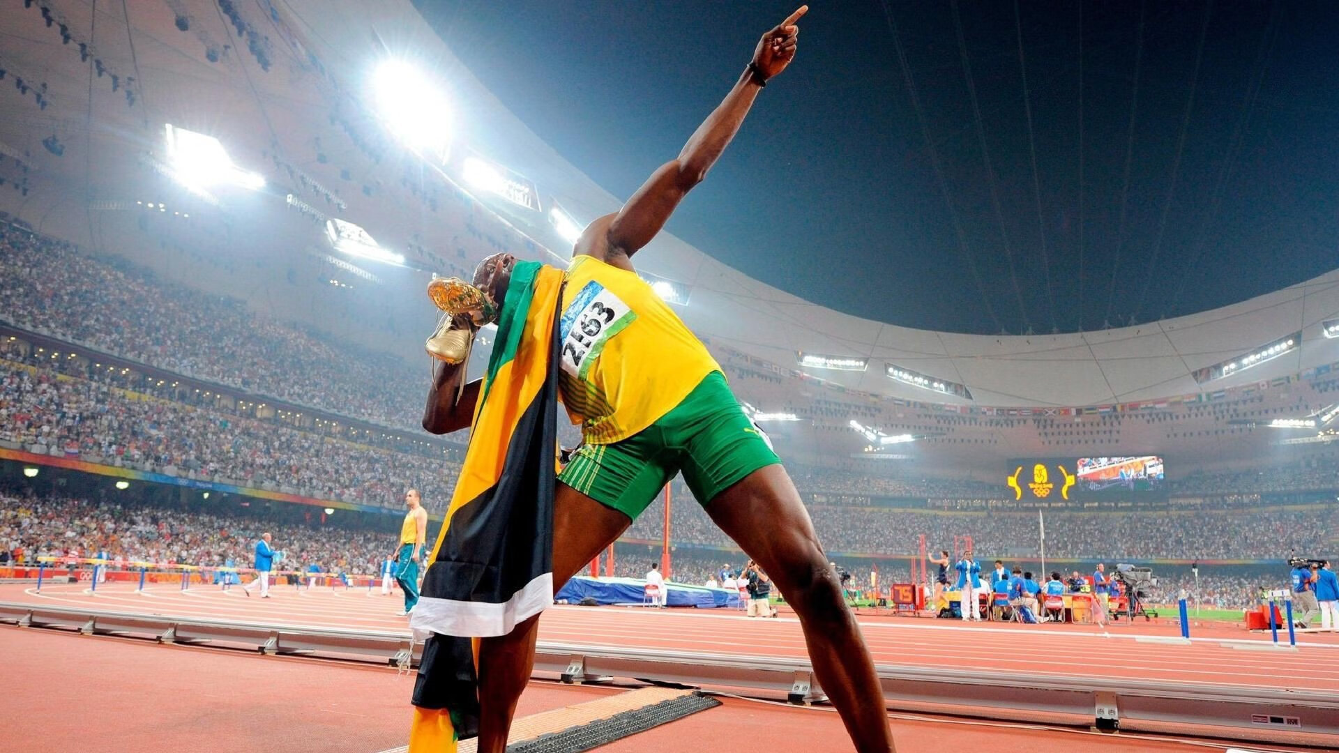 开云体育官网-巴斯托尼关键战不手软，加拿大对阵埃及的胜利背后，是团队与个人的完美交响